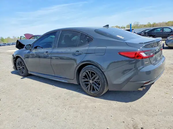 4T1DAACK3SU513607 2025 TOYOTA CAMRY - Image 2