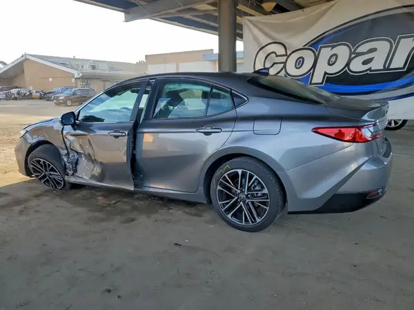 4T1DAACK3SU513977 2025 TOYOTA CAMRY - Image 2