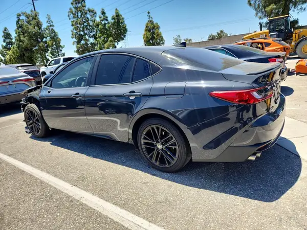 4T1DAACK3SU515759 2025 TOYOTA CAMRY - Image 2