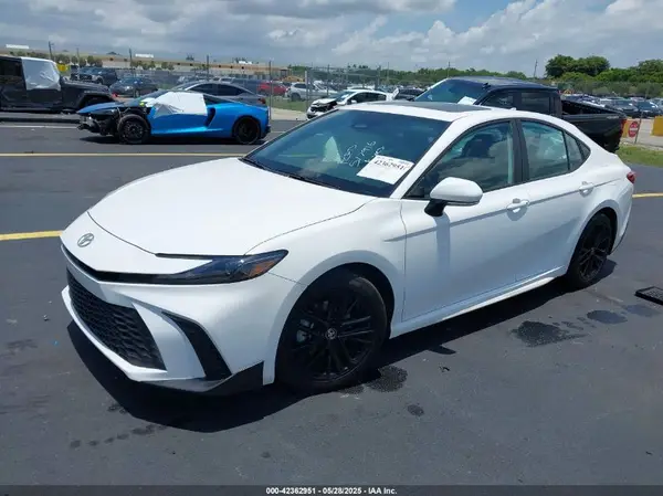 4T1DAACK3SU517916 2025 TOYOTA CAMRY - Image 2
