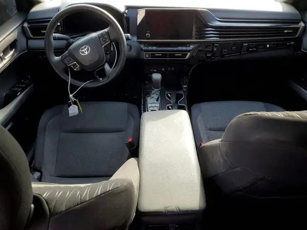 4T1DAACK3SU518693 2025 TOYOTA CAMRY - Image 8