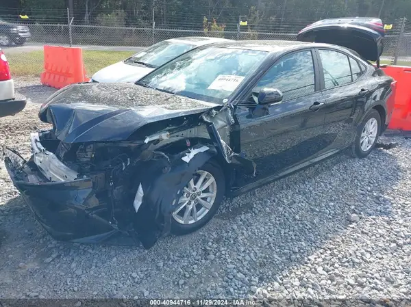 4T1DAACK3SU519388 2025 TOYOTA CAMRY - Image 2