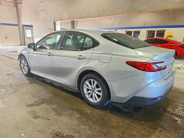 4T1DAACK3SU520329 2025 TOYOTA CAMRY - Image 2
