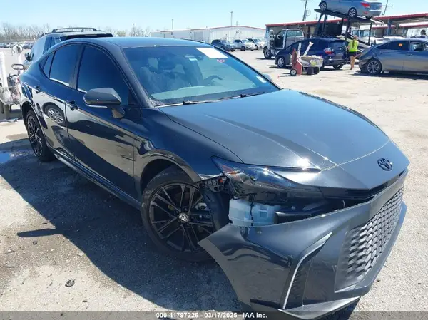 4T1DAACK3SU520668 2025 TOYOTA CAMRY - Image 1