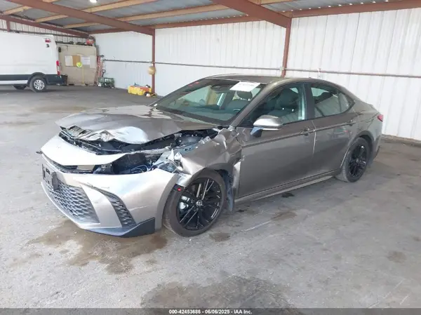 4T1DAACK3SU521366 2025 TOYOTA CAMRY - Image 2