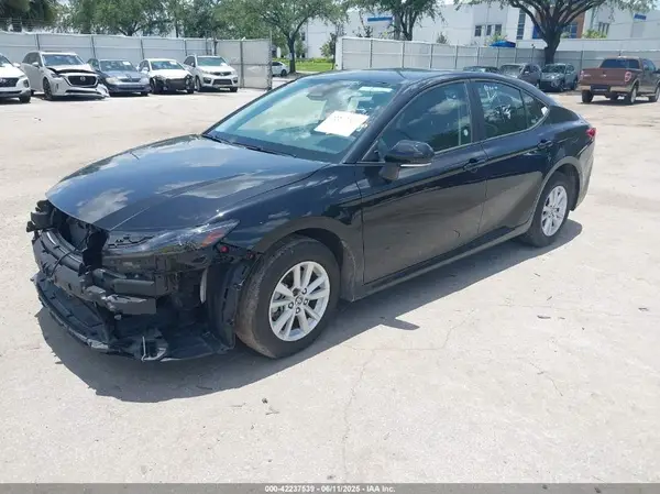 4T1DAACK3SU522677 2025 TOYOTA CAMRY - Image 2