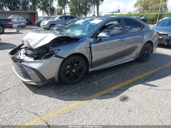 4T1DAACK3SU529564 2025 TOYOTA CAMRY - Image 2