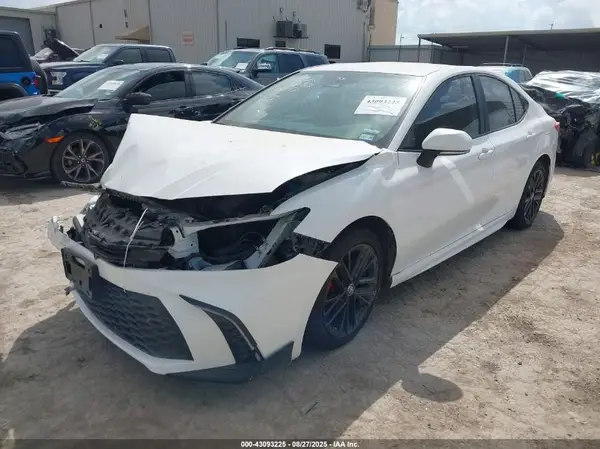 4T1DAACK3SU533937 2025 TOYOTA CAMRY - Image 2