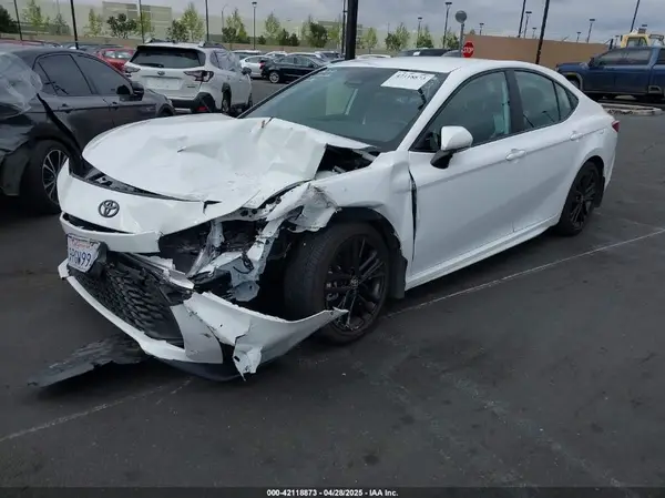 4T1DAACK3SU533985 2025 TOYOTA CAMRY - Image 2