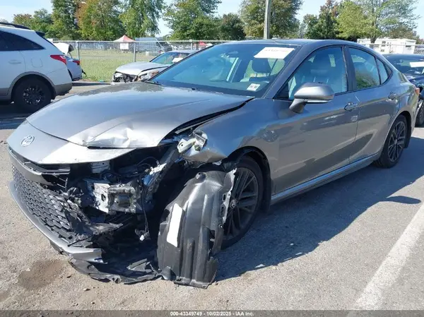 4T1DAACK3SU535882 2025 TOYOTA CAMRY - Image 2