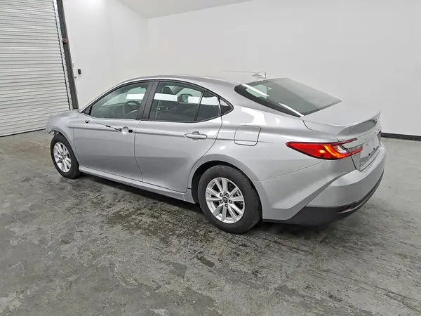 4T1DAACK3SU539687 2025 TOYOTA CAMRY - Image 2