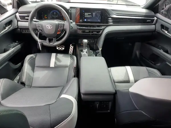 4T1DAACK3SU545540 2025 TOYOTA CAMRY - Image 8