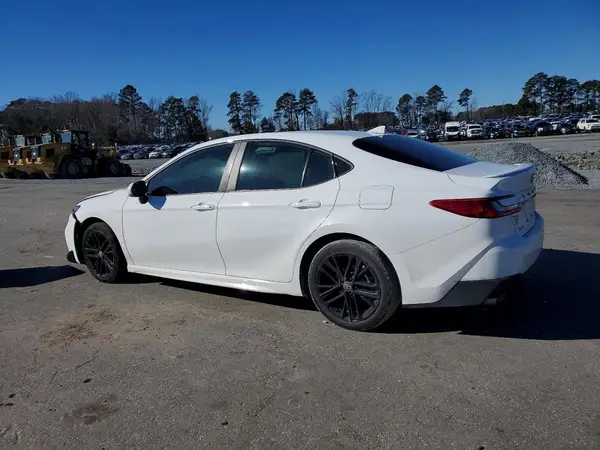 4T1DAACK3SU553640 2025 TOYOTA CAMRY - Image 2