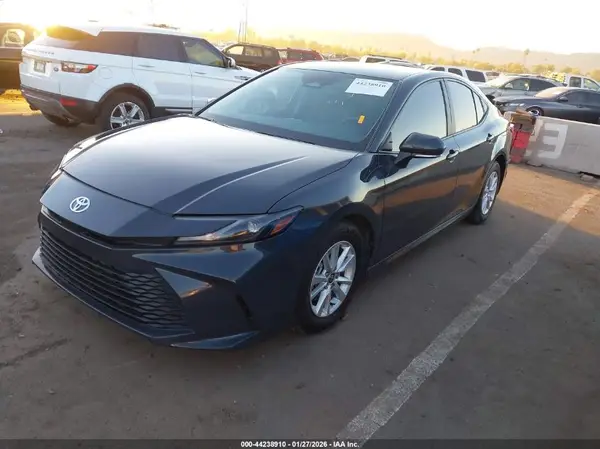 4T1DAACK3SU561155 2025 TOYOTA CAMRY - Image 2