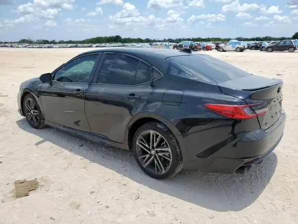 4T1DAACK3SU565724 2025 TOYOTA CAMRY - Image 2