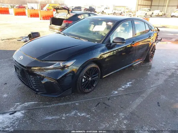 4T1DAACK3SU566890 2025 TOYOTA CAMRY - Image 2