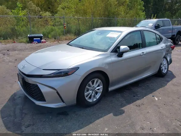 4T1DAACK3SU567652 2025 TOYOTA CAMRY - Image 2