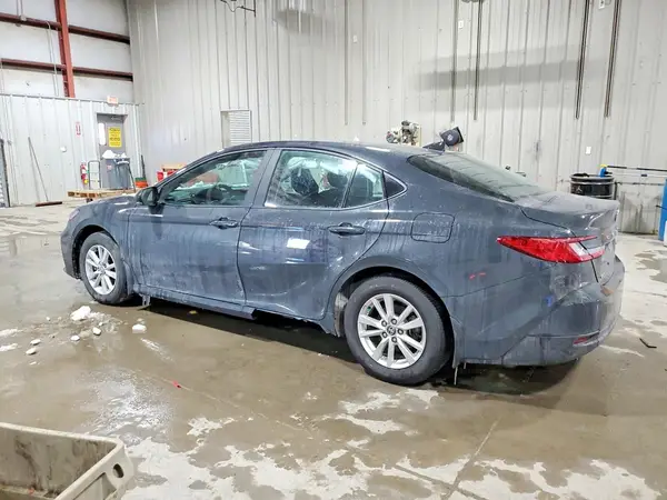 4T1DAACK3SU567828 2025 TOYOTA CAMRY - Image 2