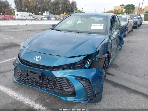 4T1DAACK3SU571104 2025 TOYOTA CAMRY - Image 2