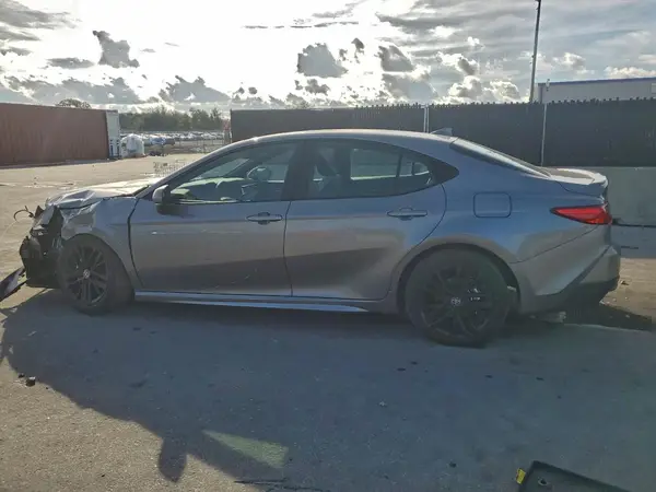 4T1DAACK3SU574164 2025 TOYOTA CAMRY - Image 2