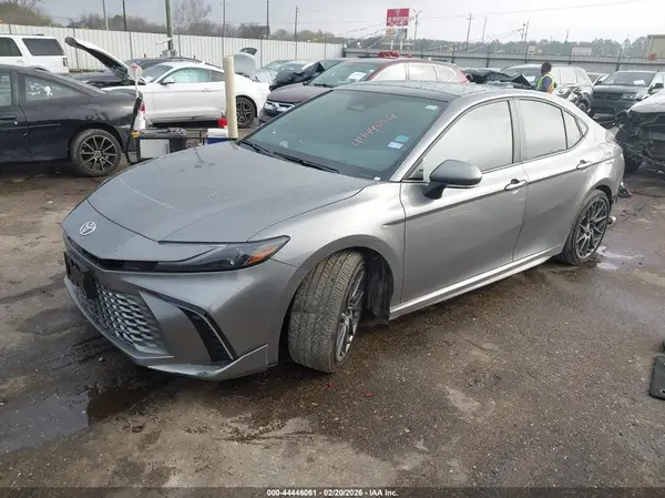 4T1DAACK3SU577520 2025 TOYOTA CAMRY - Image 2