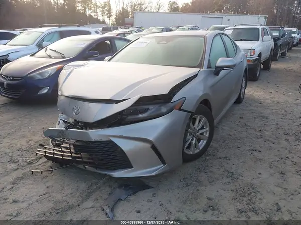 4T1DAACK3SU578490 2025 TOYOTA CAMRY - Image 2