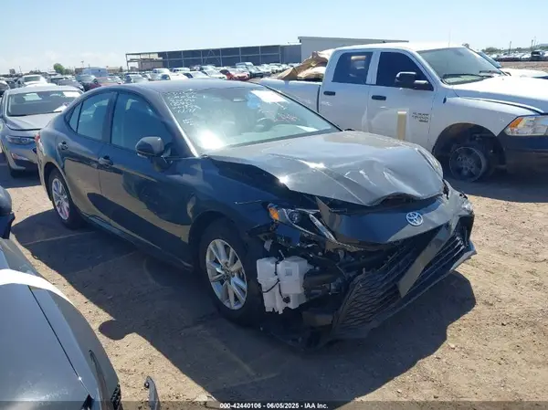 4T1DAACK3SU579056 2025 TOYOTA CAMRY - Image 1