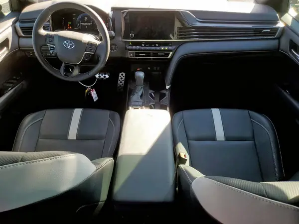 4T1DAACK3SU582877 2025 TOYOTA CAMRY - Image 8
