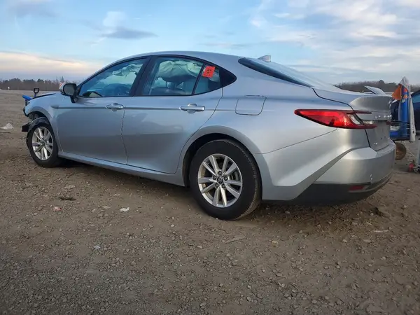 4T1DAACK3SU583799 2025 TOYOTA CAMRY - Image 2