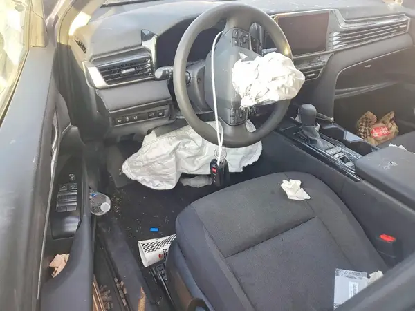 4T1DAACK3SU583799 2025 TOYOTA CAMRY - Image 8