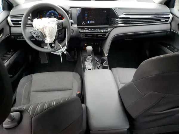 4T1DAACK3SU583866 2025 TOYOTA CAMRY - Image 8