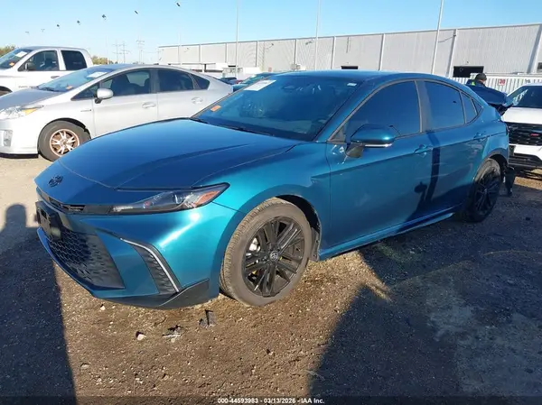 4T1DAACK3SU584256 2025 TOYOTA CAMRY - Image 2