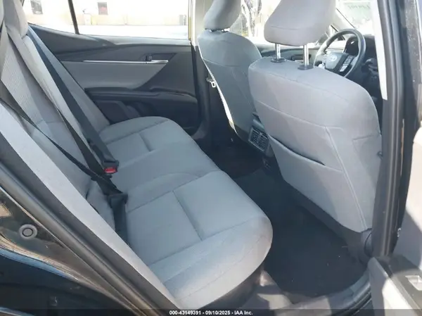4T1DAACK3SU584709 2025 TOYOTA CAMRY - Image 8