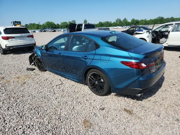 4T1DAACK3SU584712 2025 TOYOTA CAMRY - Image 2