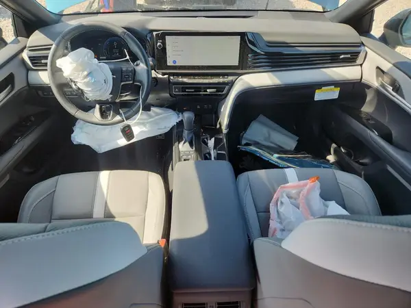 4T1DAACK3SU584712 2025 TOYOTA CAMRY - Image 8