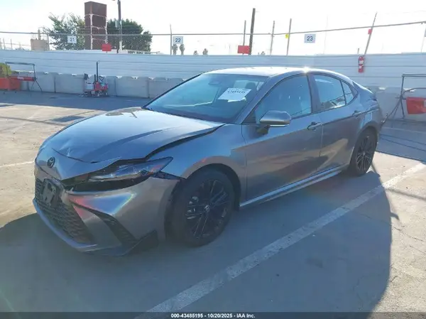 4T1DAACK3SU585441 2025 TOYOTA CAMRY - Image 2