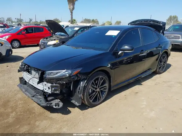 4T1DAACK3SU586122 2025 TOYOTA CAMRY - Image 2