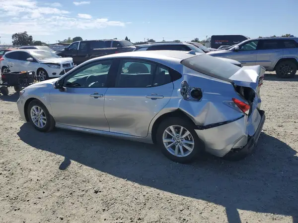 4T1DAACK3SU587822 2025 TOYOTA CAMRY - Image 2