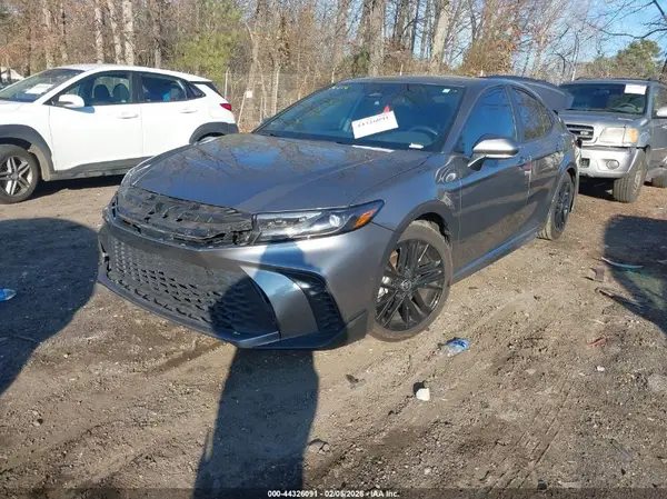 4T1DAACK3SU590509 2025 TOYOTA CAMRY - Image 2