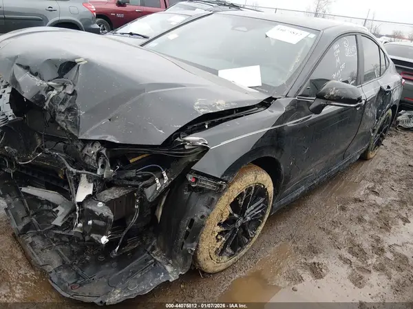 4T1DAACK3SU590638 2025 TOYOTA CAMRY - Image 2