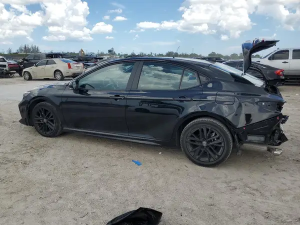 4T1DAACK3SU592096 2025 TOYOTA CAMRY - Image 2