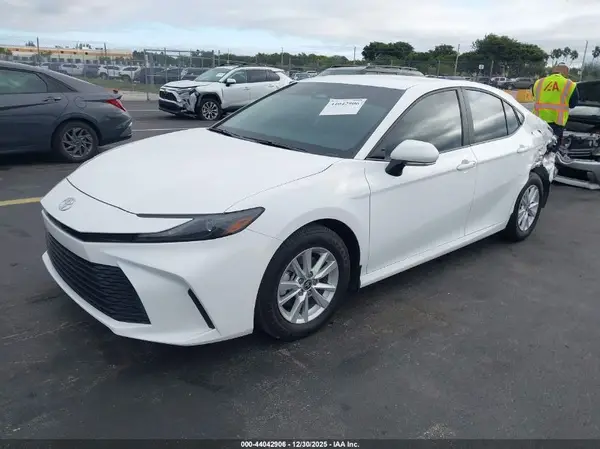 4T1DAACK3SU596701 2025 TOYOTA CAMRY - Image 2