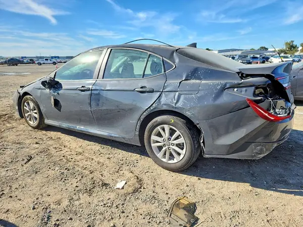 4T1DAACK3SU598822 2025 TOYOTA CAMRY - Image 2