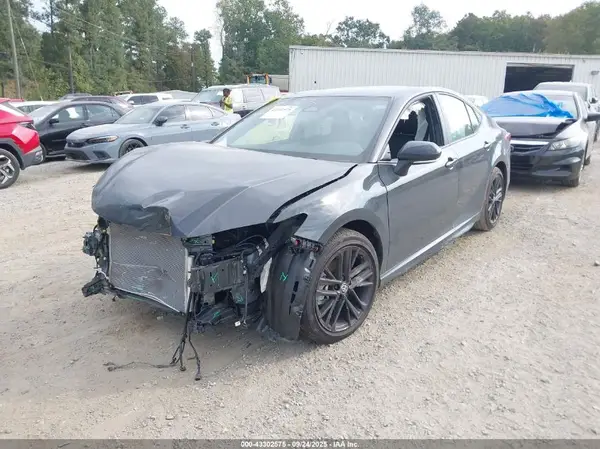 4T1DAACK3SU612217 2025 TOYOTA CAMRY - Image 2