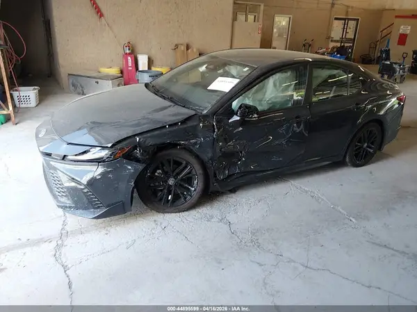 4T1DAACK3SU613738 2025 TOYOTA CAMRY - Image 2