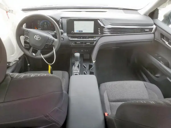 4T1DAACK3SU613772 2025 TOYOTA CAMRY - Image 8