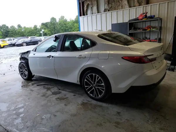 4T1DAACK3SU615070 2025 TOYOTA CAMRY - Image 2
