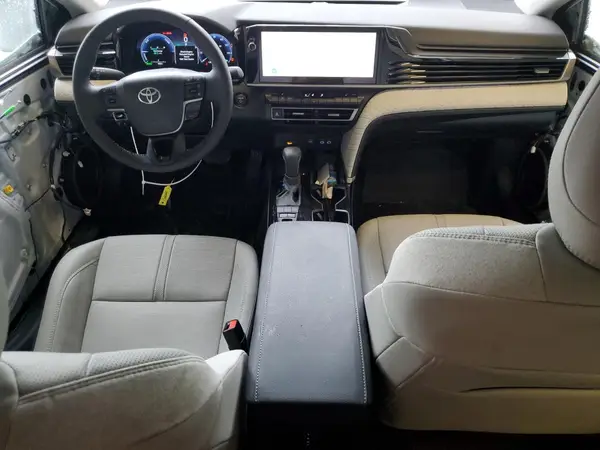 4T1DAACK3SU615070 2025 TOYOTA CAMRY - Image 8