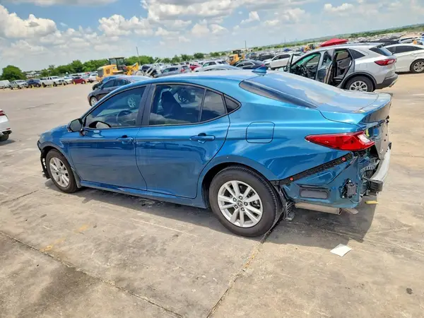 4T1DAACK3SU623640 2025 TOYOTA CAMRY - Image 2