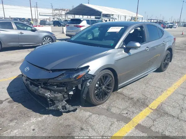 4T1DAACK3SU625453 2025 TOYOTA CAMRY - Image 2